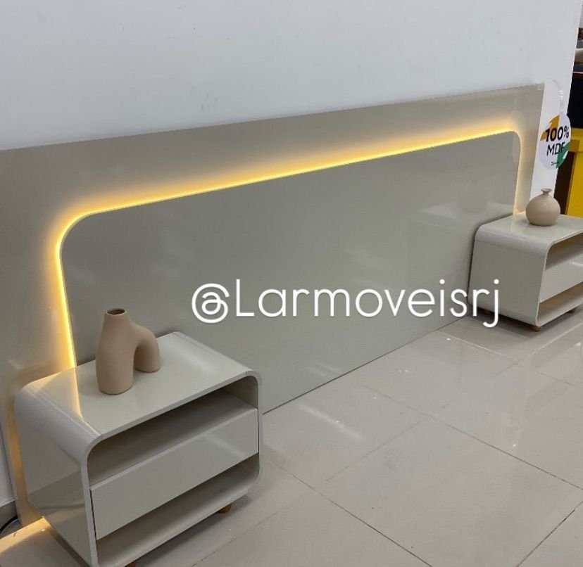 Cabeceira Box Innova 140/160/195 com LED e 2 Mesas de Cabeceira, Côr Off White, da Gelius - Imagem 2