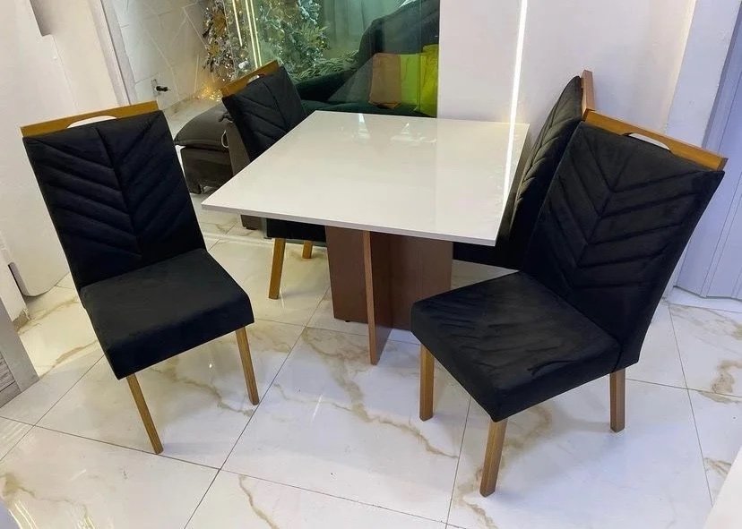 CONJUNTO MESA LOS ANGELES 90 + 4 CADEIRAS